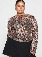 Believe Me Long Sleeve Top Leopard Curve