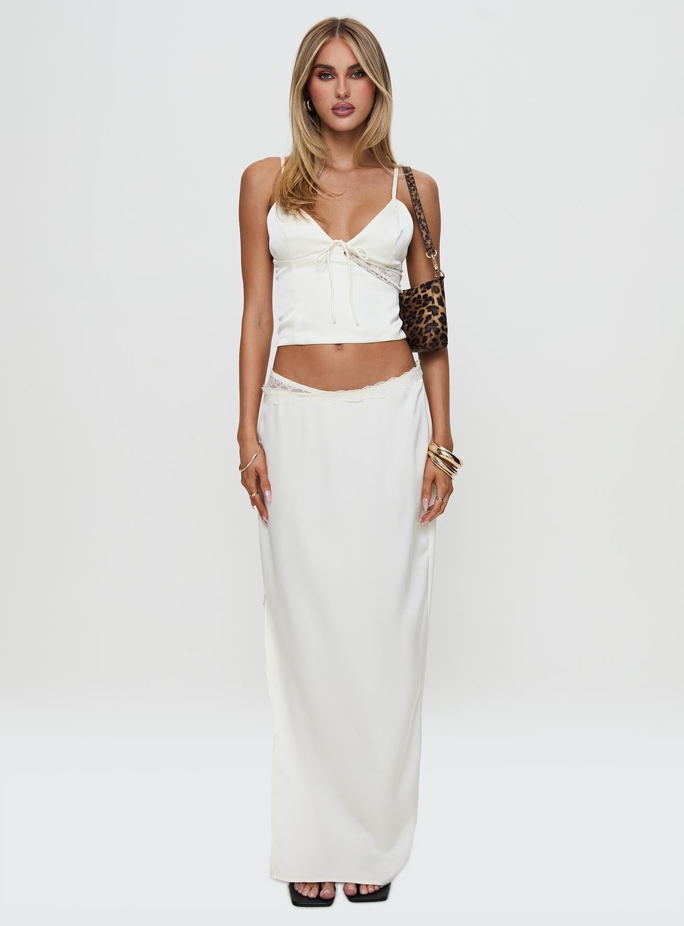 Karteah Satin Set Ivory