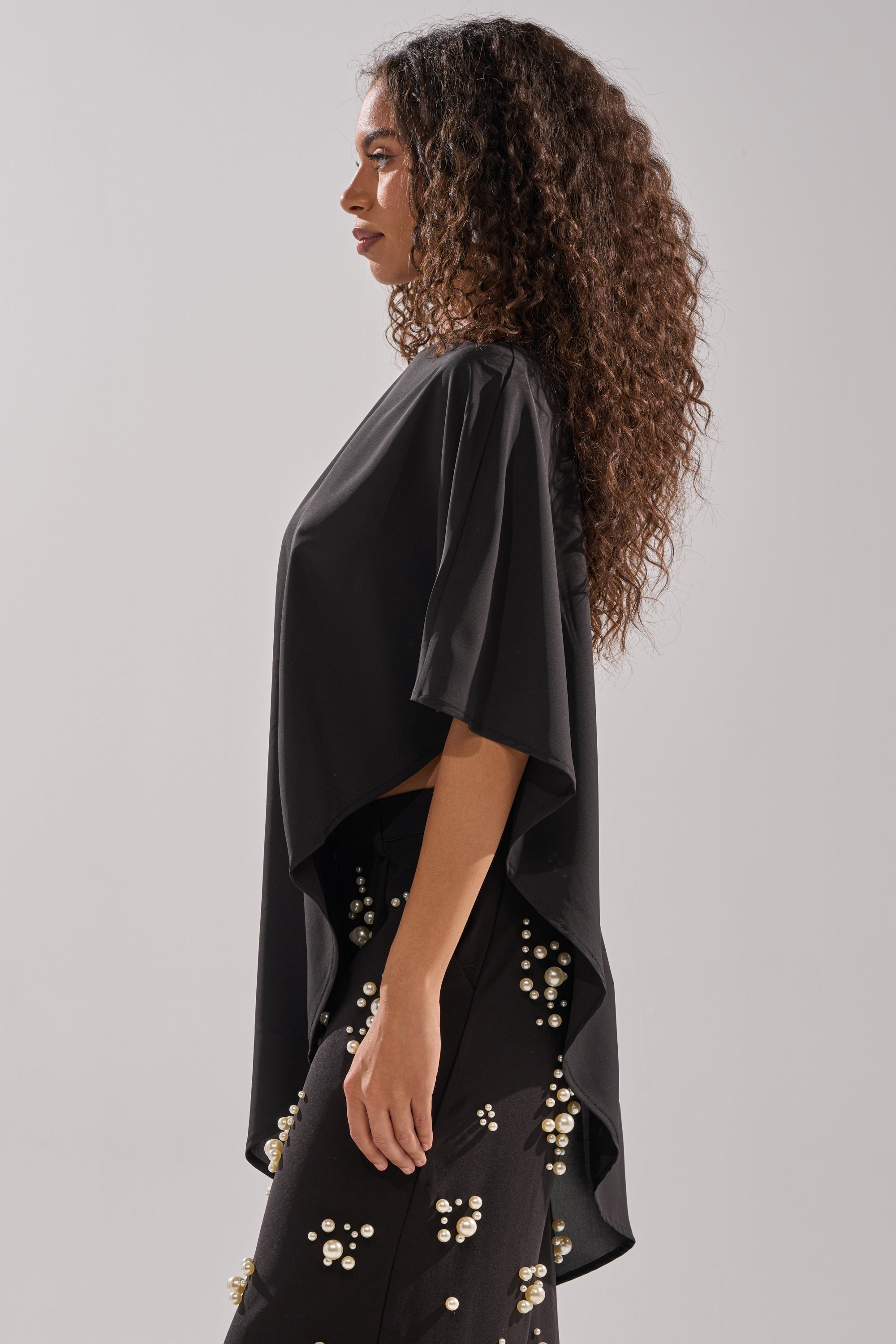 SOMETHING DIFFERENT OVERSIZED ASYMMETRICAL TEE